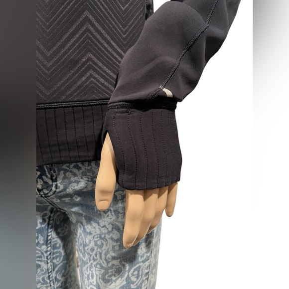 Ivivva Lululemon Black Chevron Scuba Bomber Jacket Size 12 - Picture 8 of 13